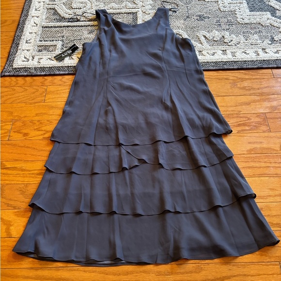 SLNY chiffon tiered beaded dress womens size 10 NWT - Picture 3 of 3